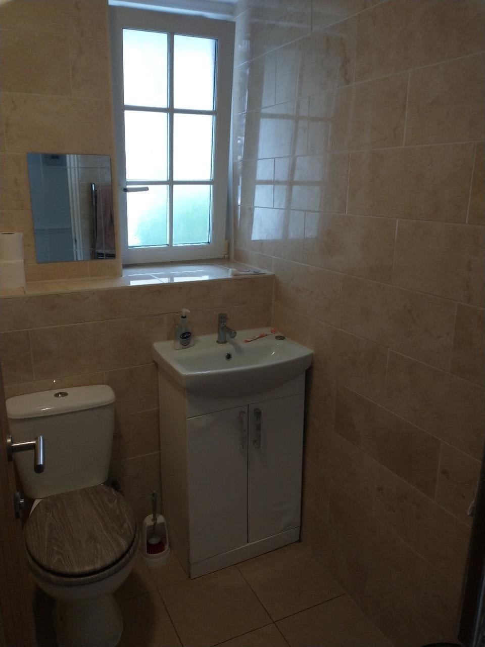 Room Bromley High Street in Greater London