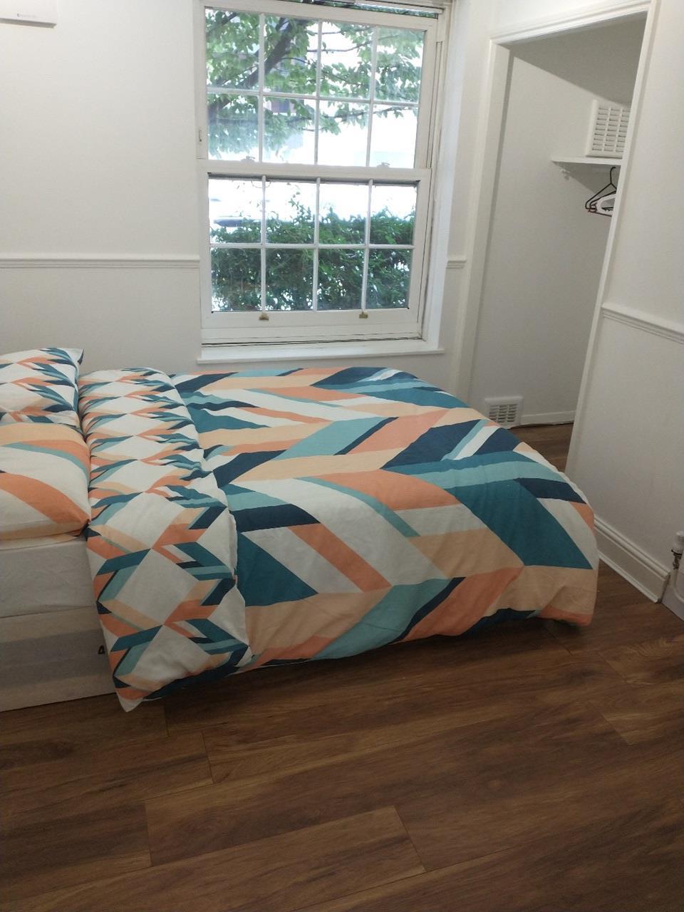 Room Bromley High Street in Greater London