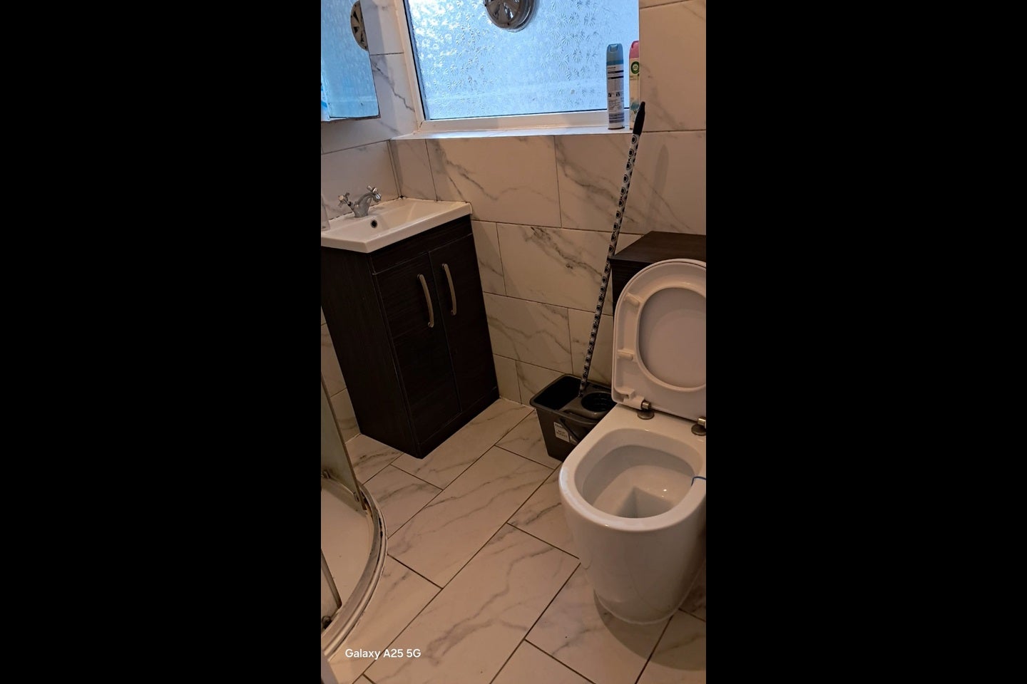 Room Culvers Avenue in Greater London
