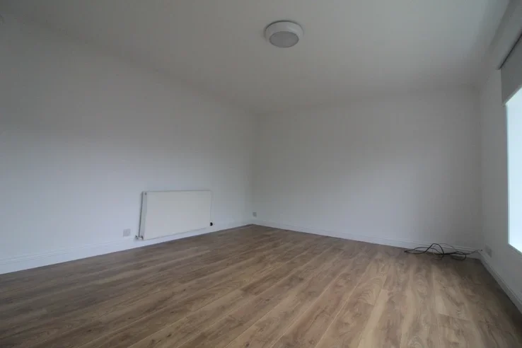 Flat Birkenshaw Way in Armadale