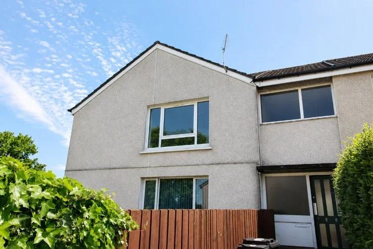 Flat Birkenshaw Way in Armadale