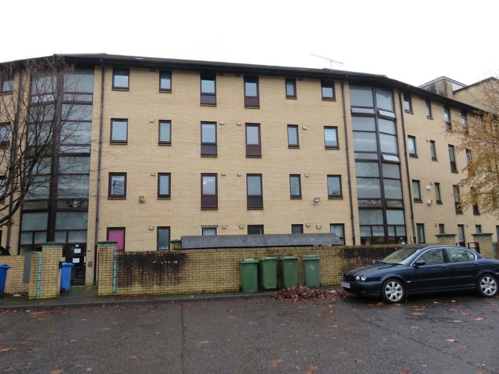 Flat Cathcart Road in Glasgow