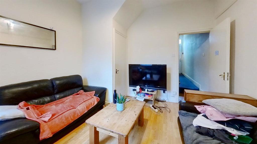 Flat Dawlish Road in Birmingham