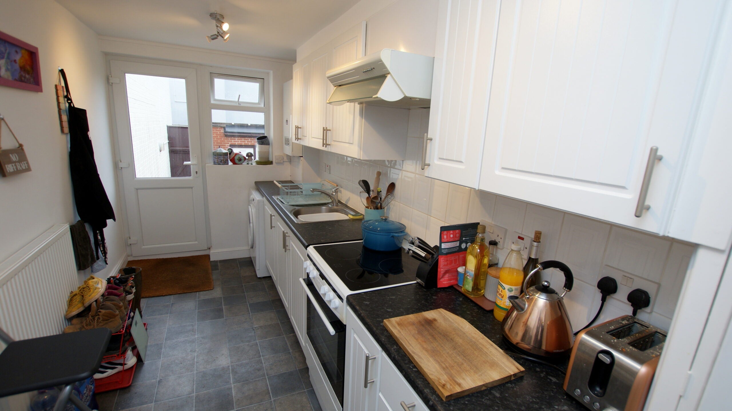 Flat Bath Road in Cheltenham