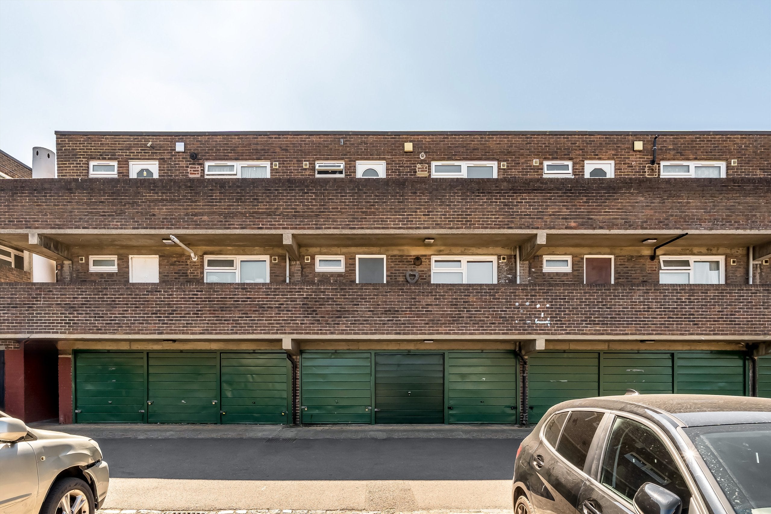 Flat Sandbach Place in Greater London