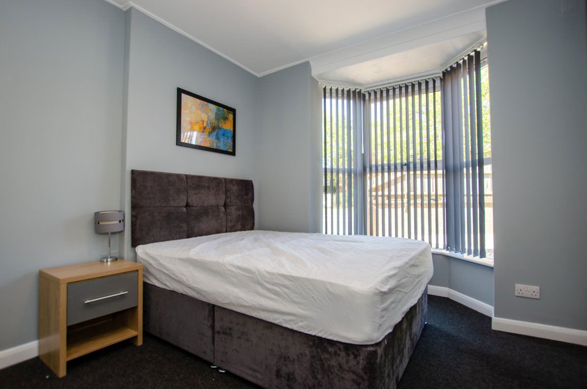 Room Carlton Road in Boston
