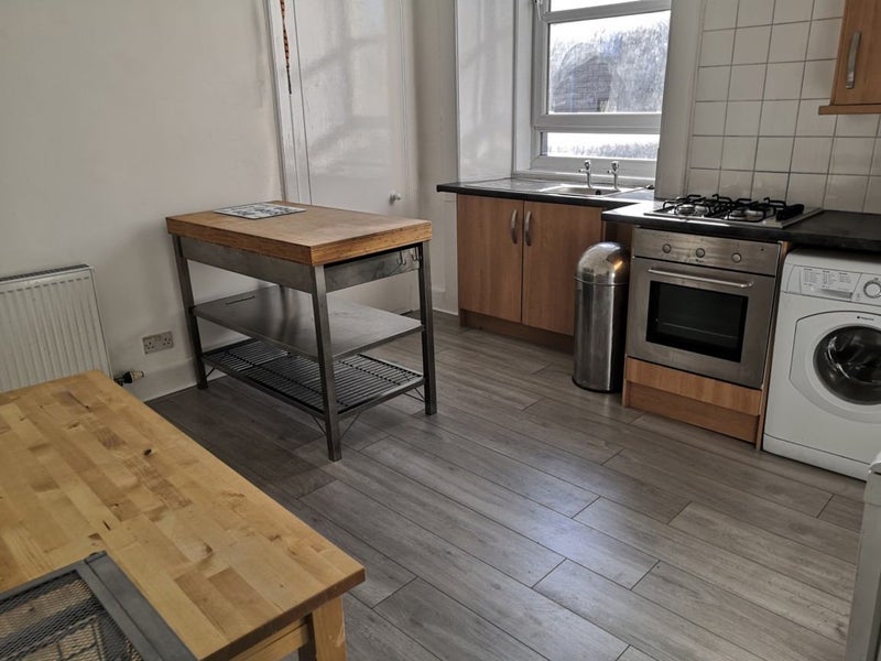 Flat Orwell Place in City of Edinburgh