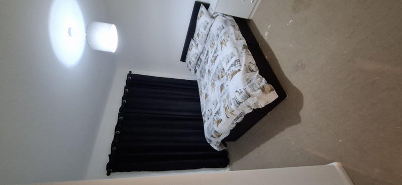 Room Glenview Close in Crawley