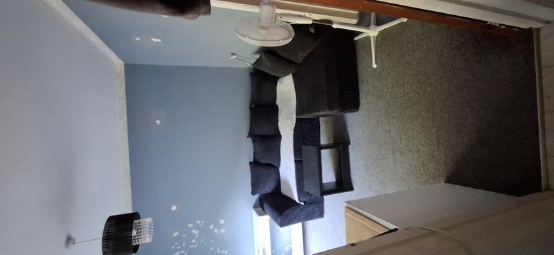 Room Glenview Close in Crawley