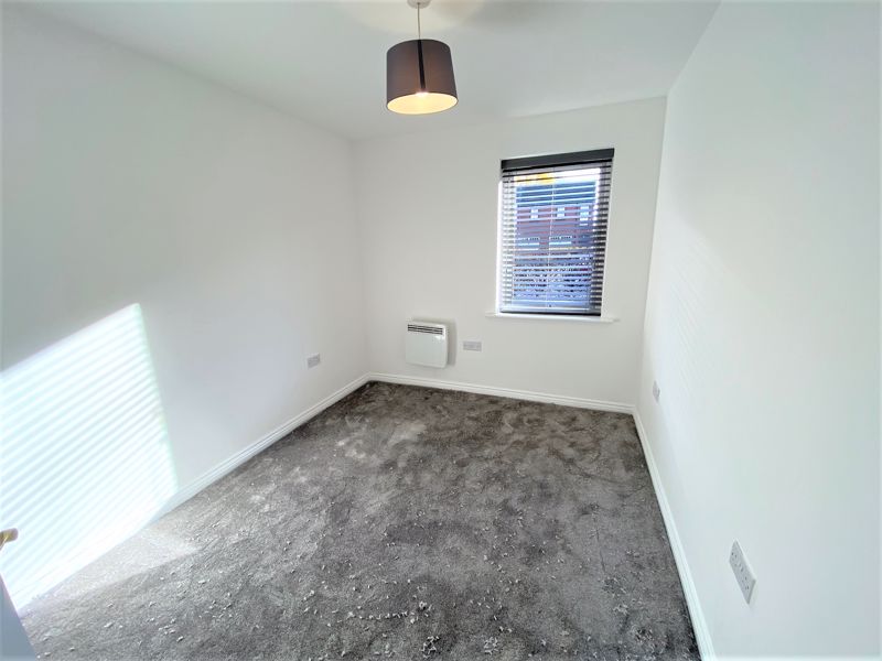 Flat Mere Drive in Salford