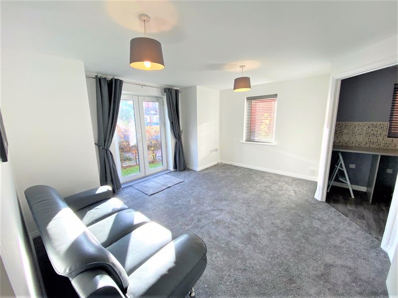 Flat Mere Drive in Salford