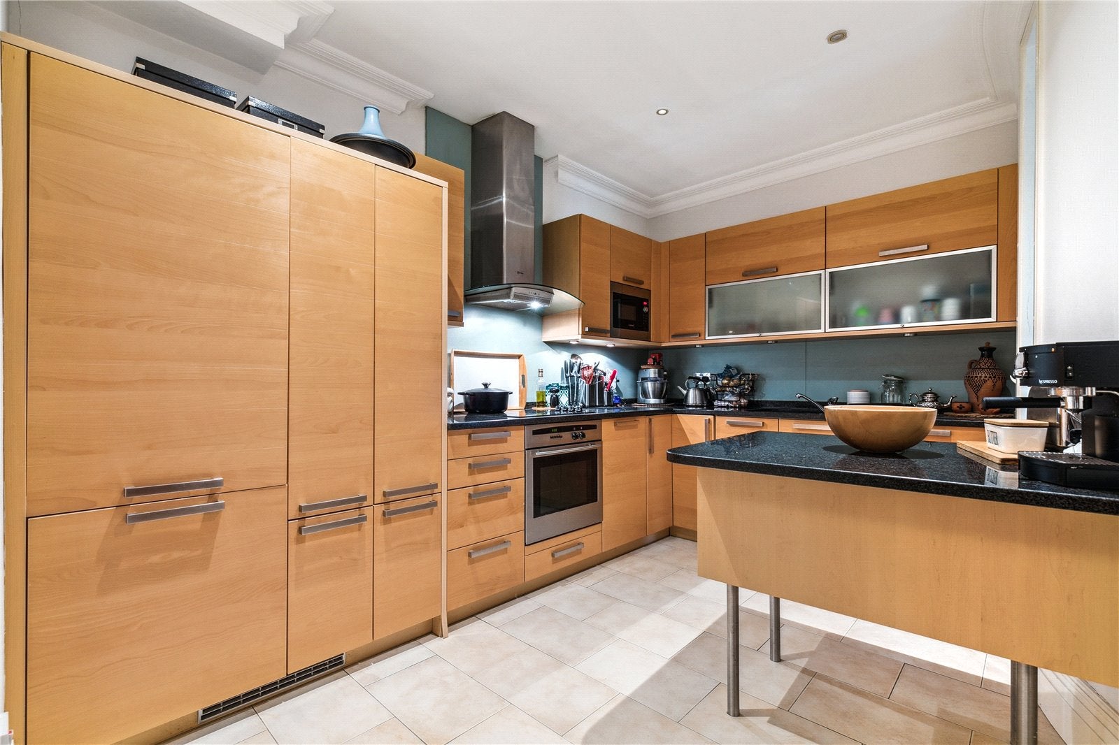 Flat Whitcome Mews in Greater London