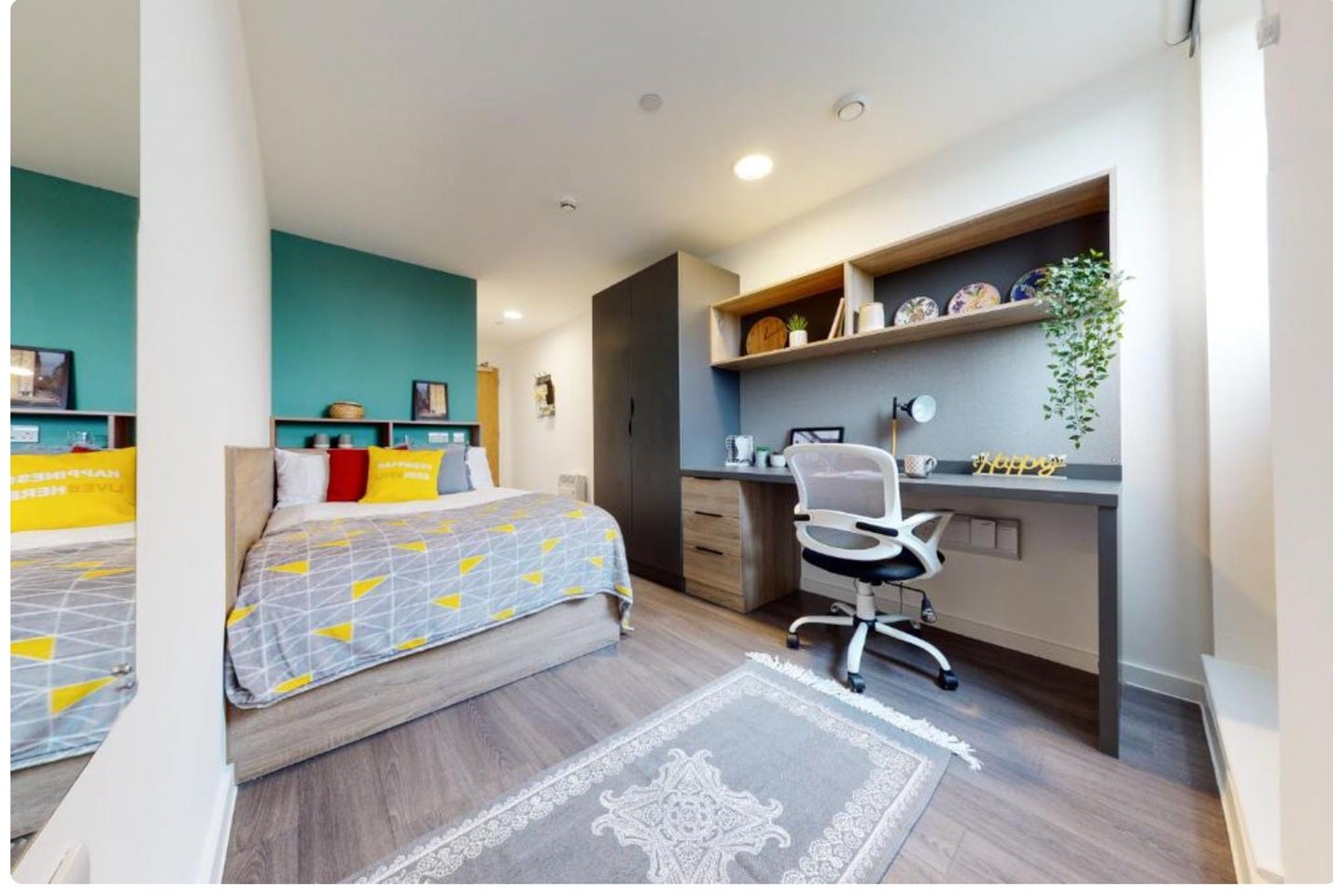Room Forest Road in Greater London