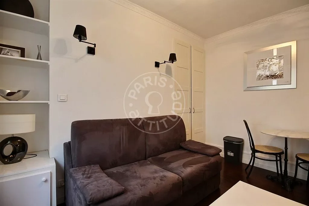 Appartement Rue Saint-Dominique à Paris