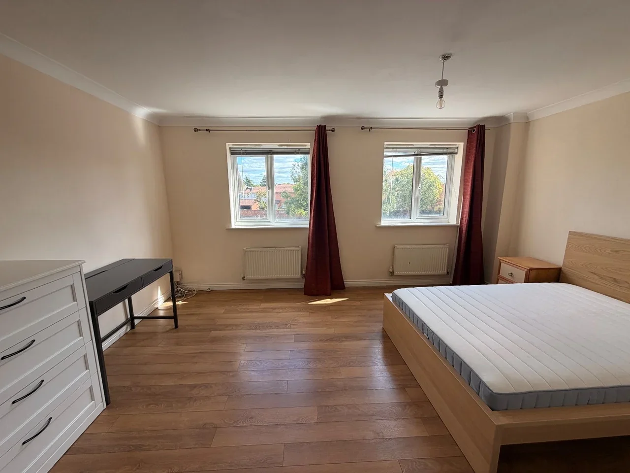 Room Michigan Close in Broxbourne