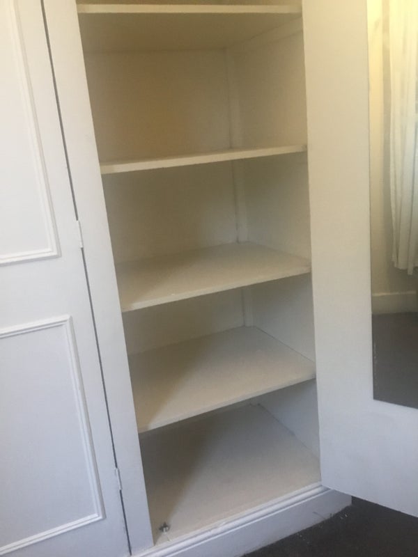 Room Candahar Road in Greater London