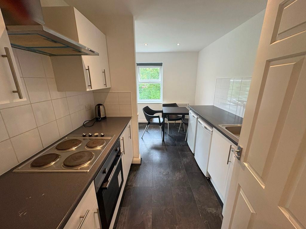 Flat Montonmill Gardens in Salford