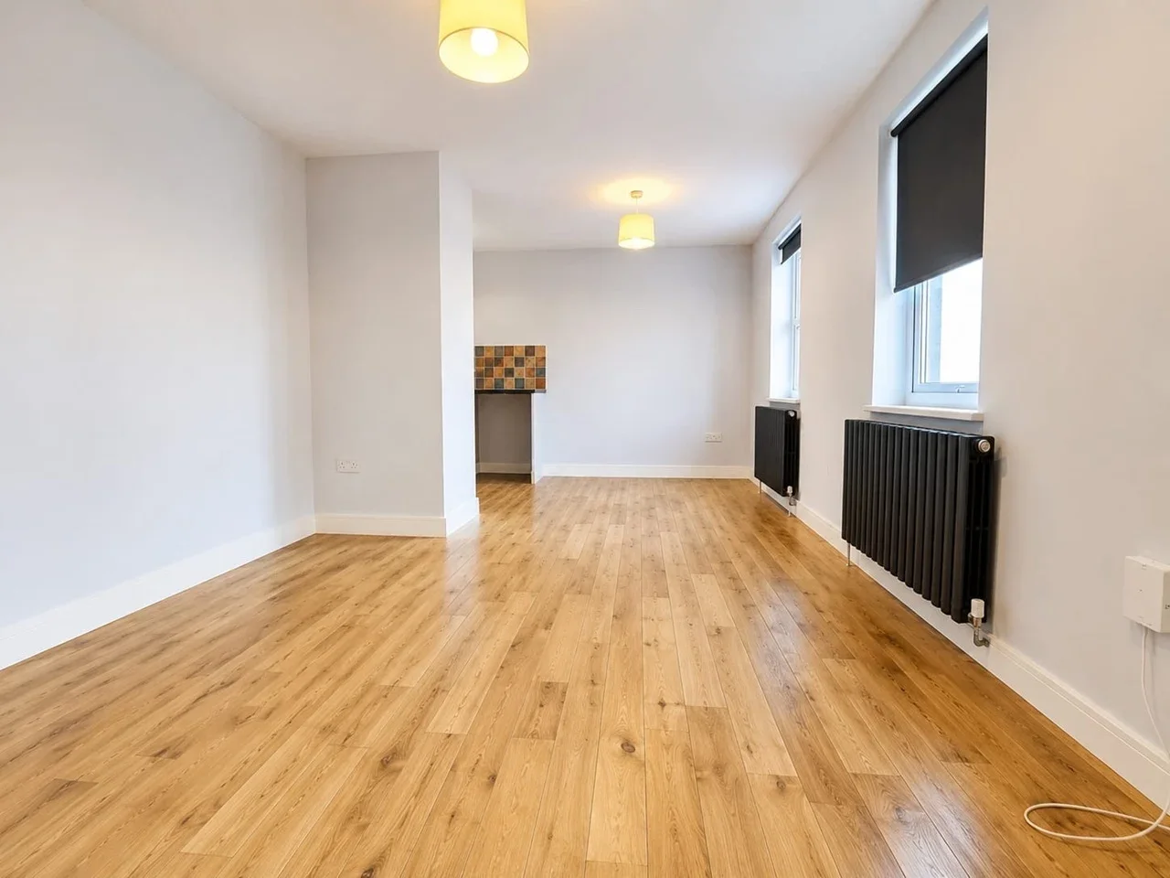 Flat Clydesdale Road in Greater London