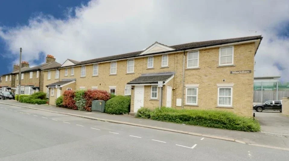 Flat Clydesdale Road in Greater London
