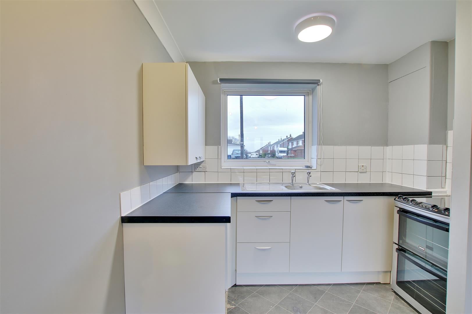 Flat Shakespeare Road in Huntingdonshire