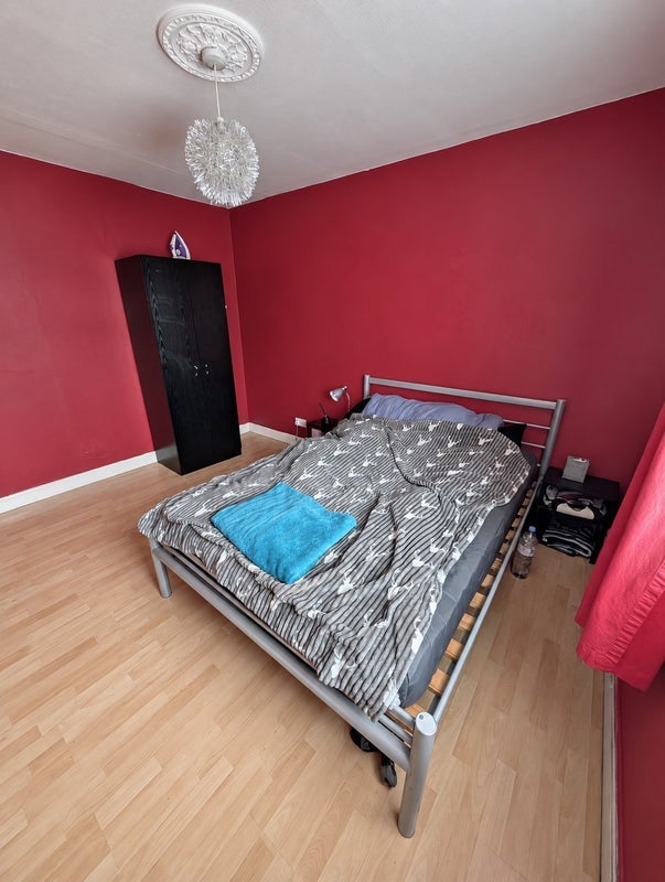 Room Lucorn Close in Greater London