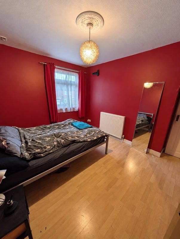 Room Lucorn Close in Greater London