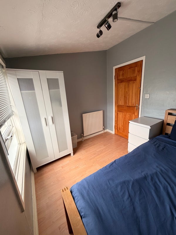 Room West Thorp in Newcastle upon Tyne