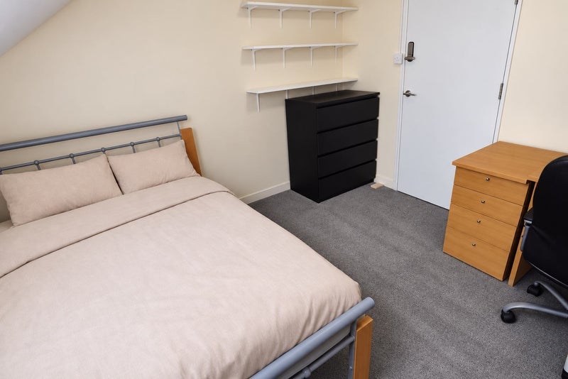 Room Osmaston Street in Nottingham