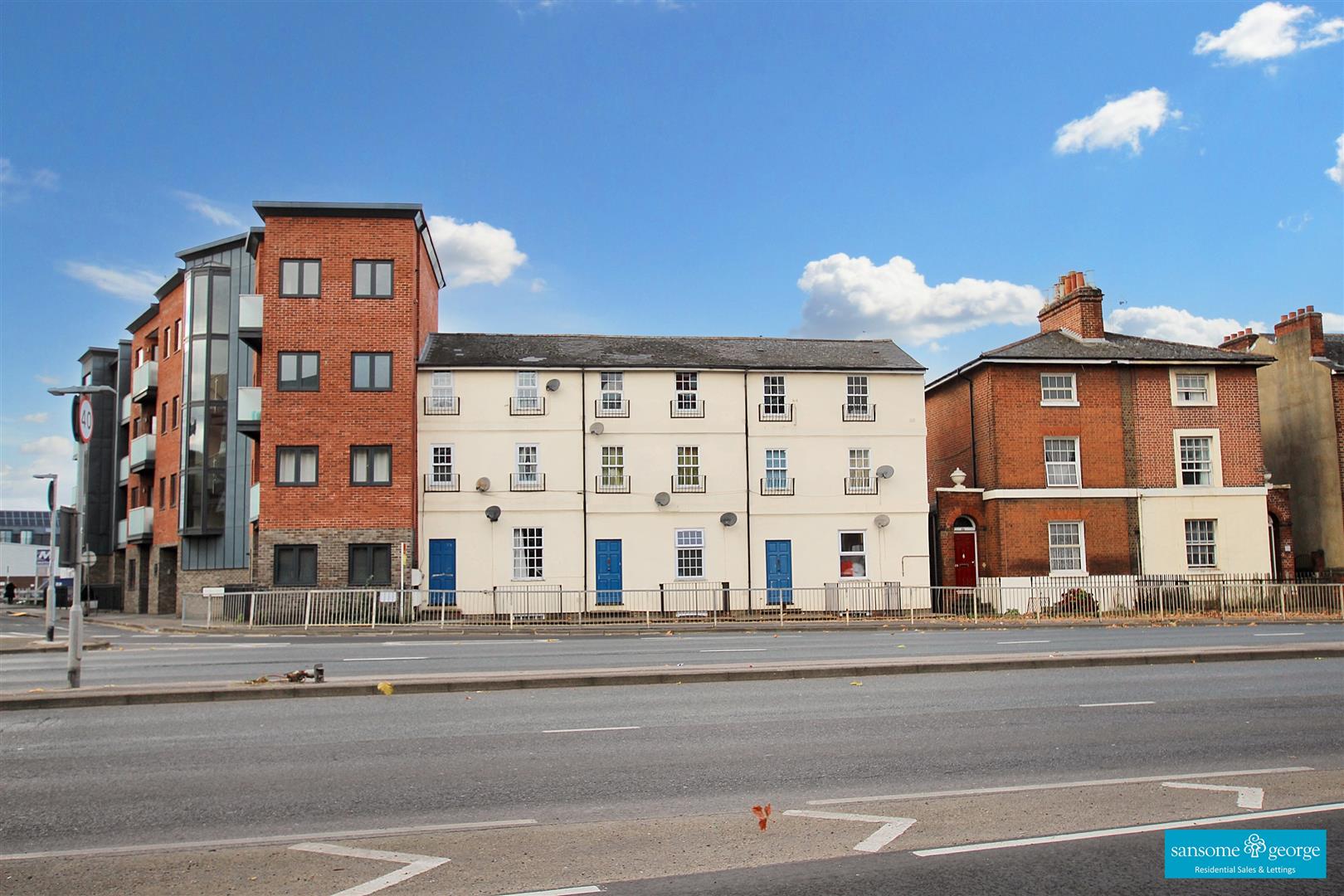 Flat Caversham Road in Reading