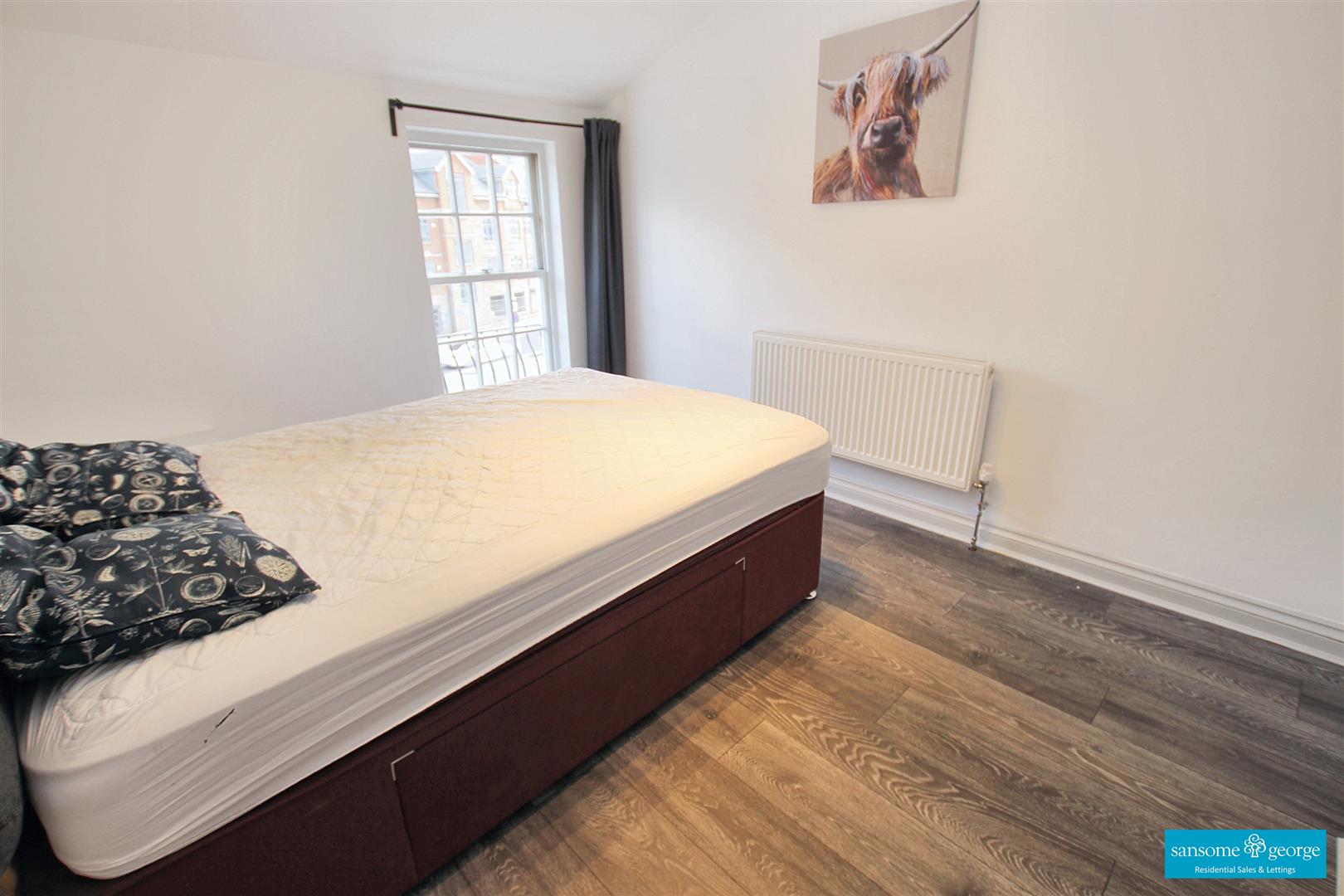 Flat Caversham Road in Reading