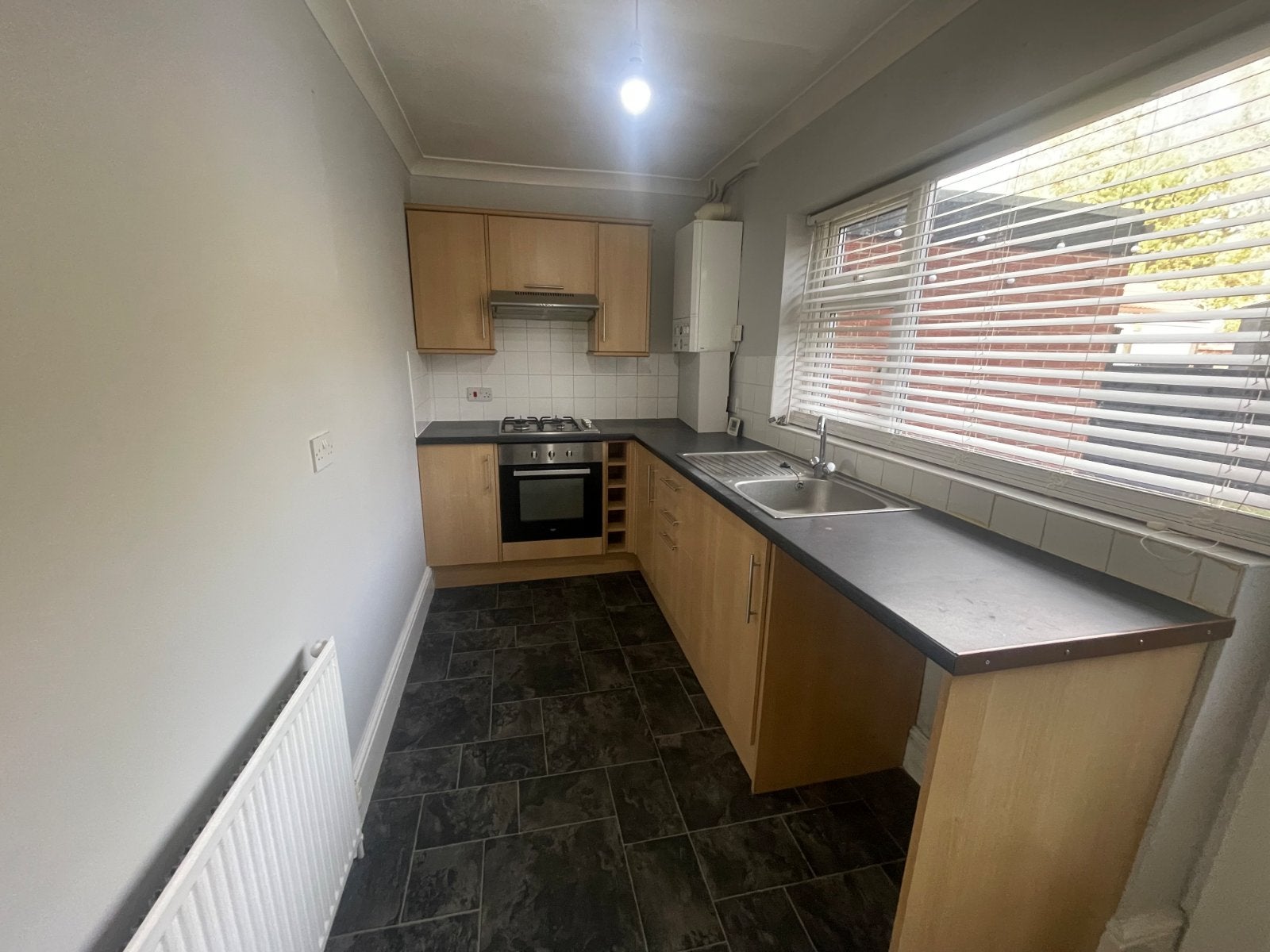 Flat Roslyn Road in Hull