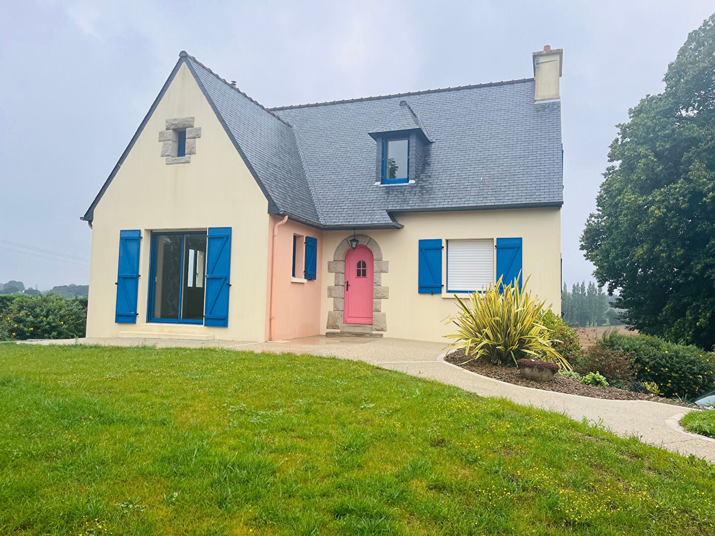 Maison Place de la République à Plaintel