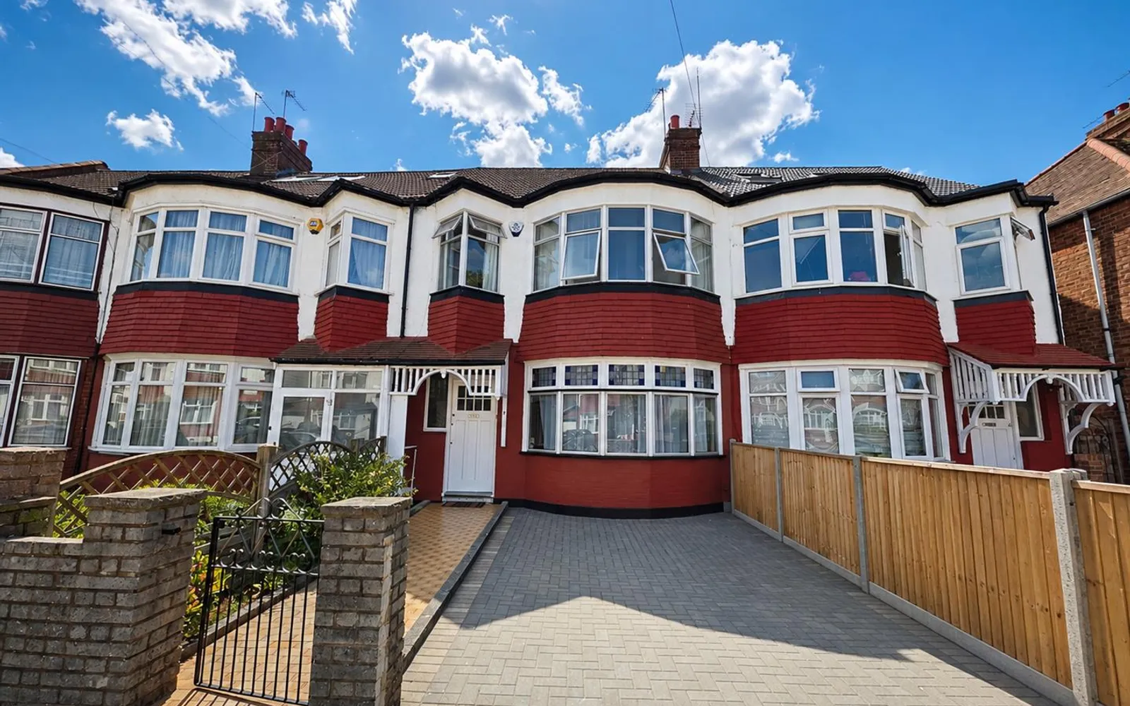 House Ecclesbourne Gardens in Greater London