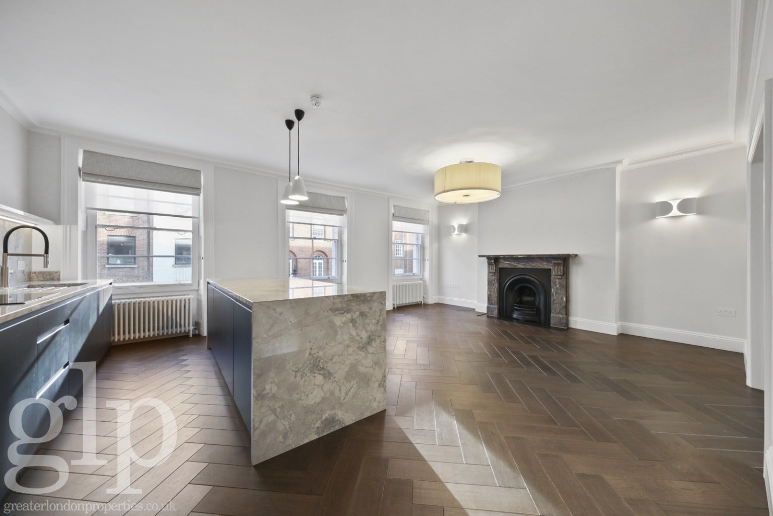 Flat Gower Street in Greater London