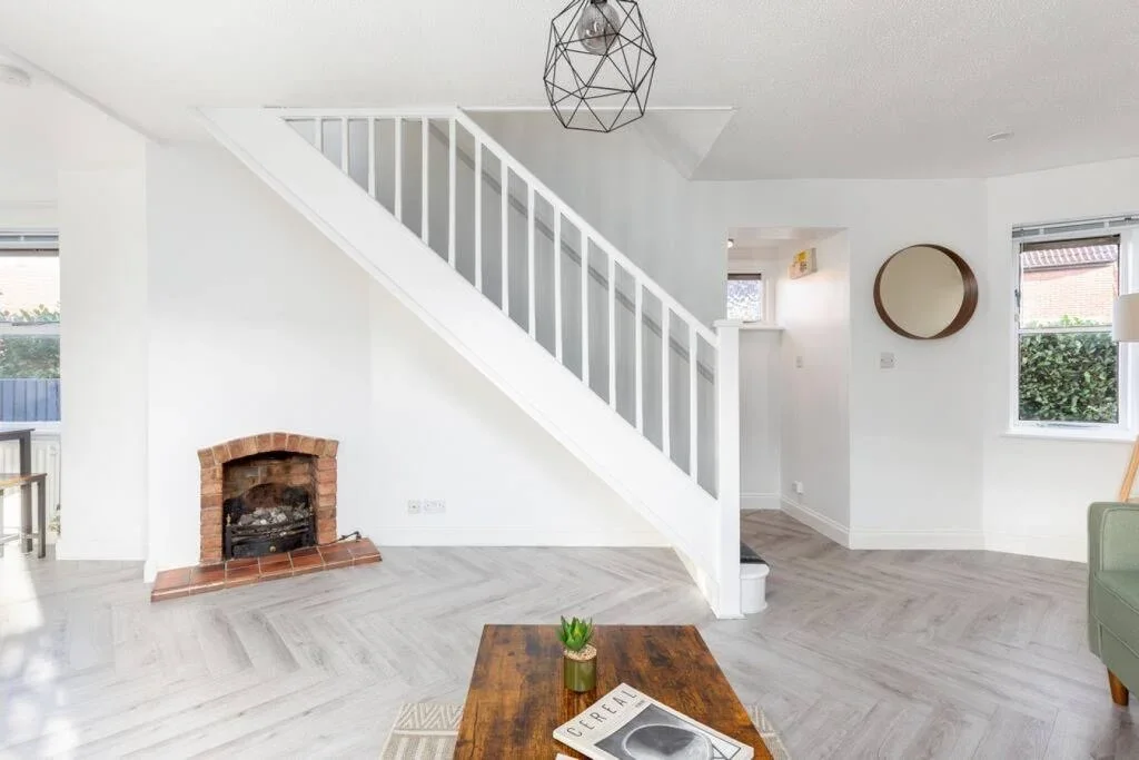 House Howland Way in Greater London