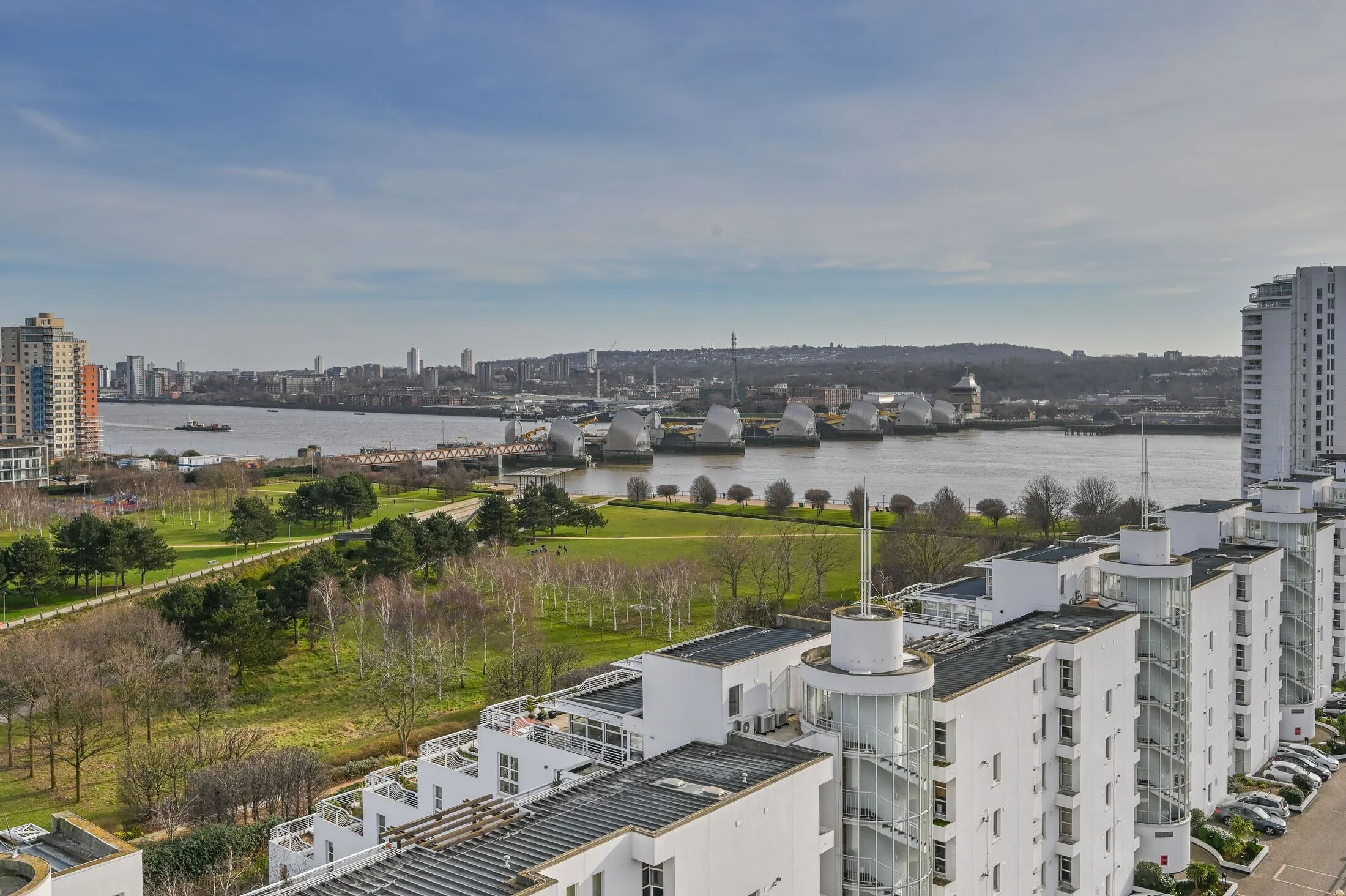 Flat Starboard Way in Greater London