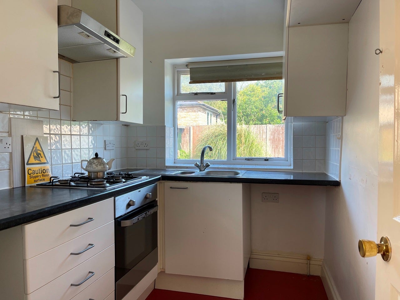 Flat Beverley Gardens in Greater London