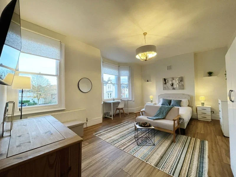 Room Agamemnon Road in Greater London