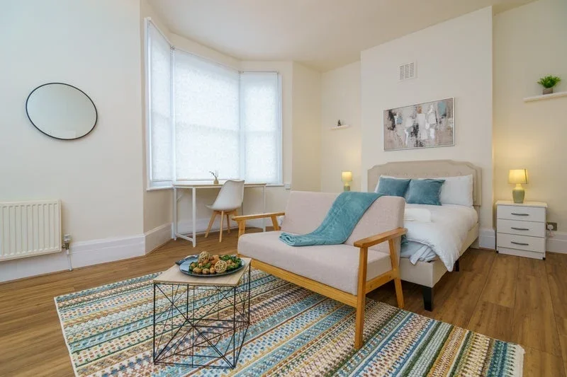 Room Agamemnon Road in Greater London