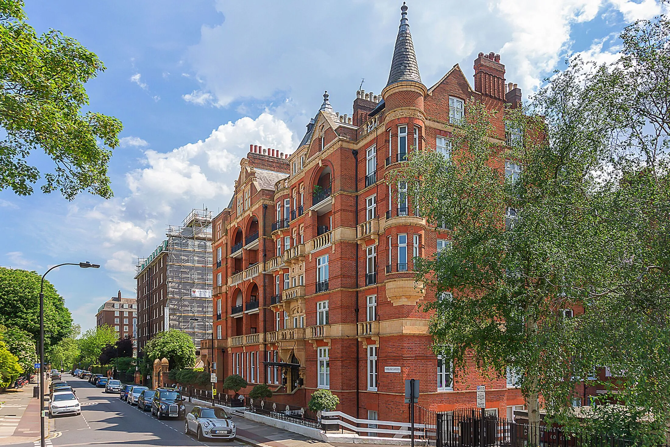 Flat Ranelagh Gardens in Greater London