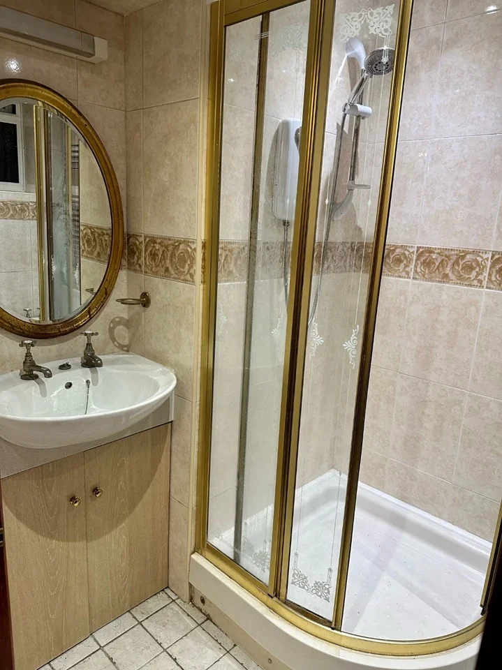 Room Murray Road in Rugby