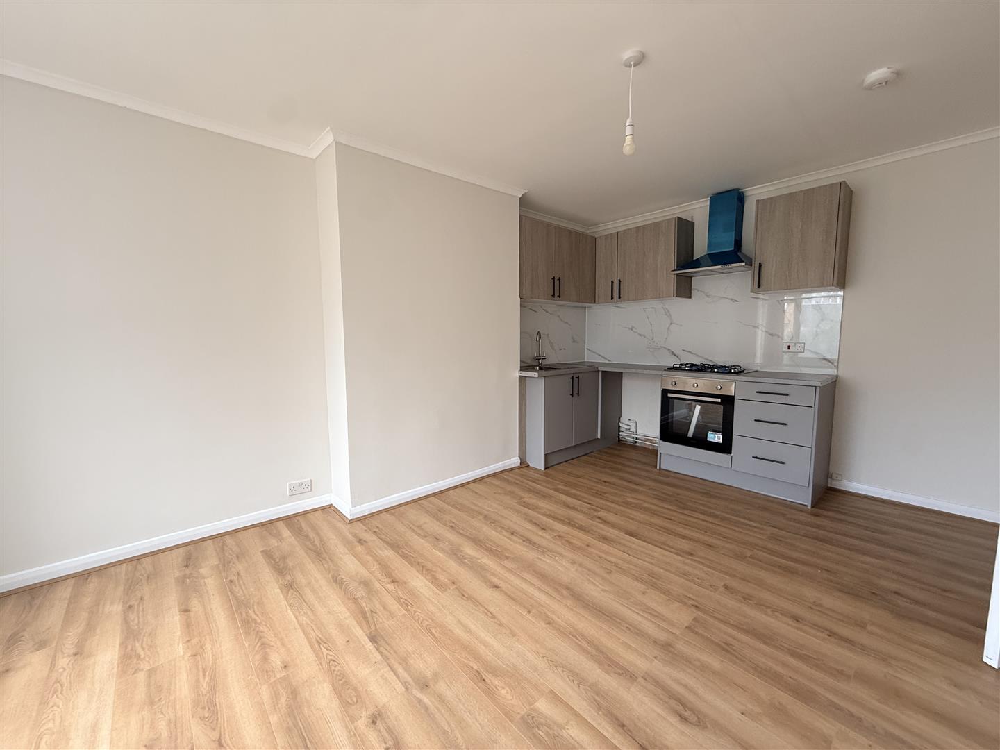 Flat Anerley Road in Greater London
