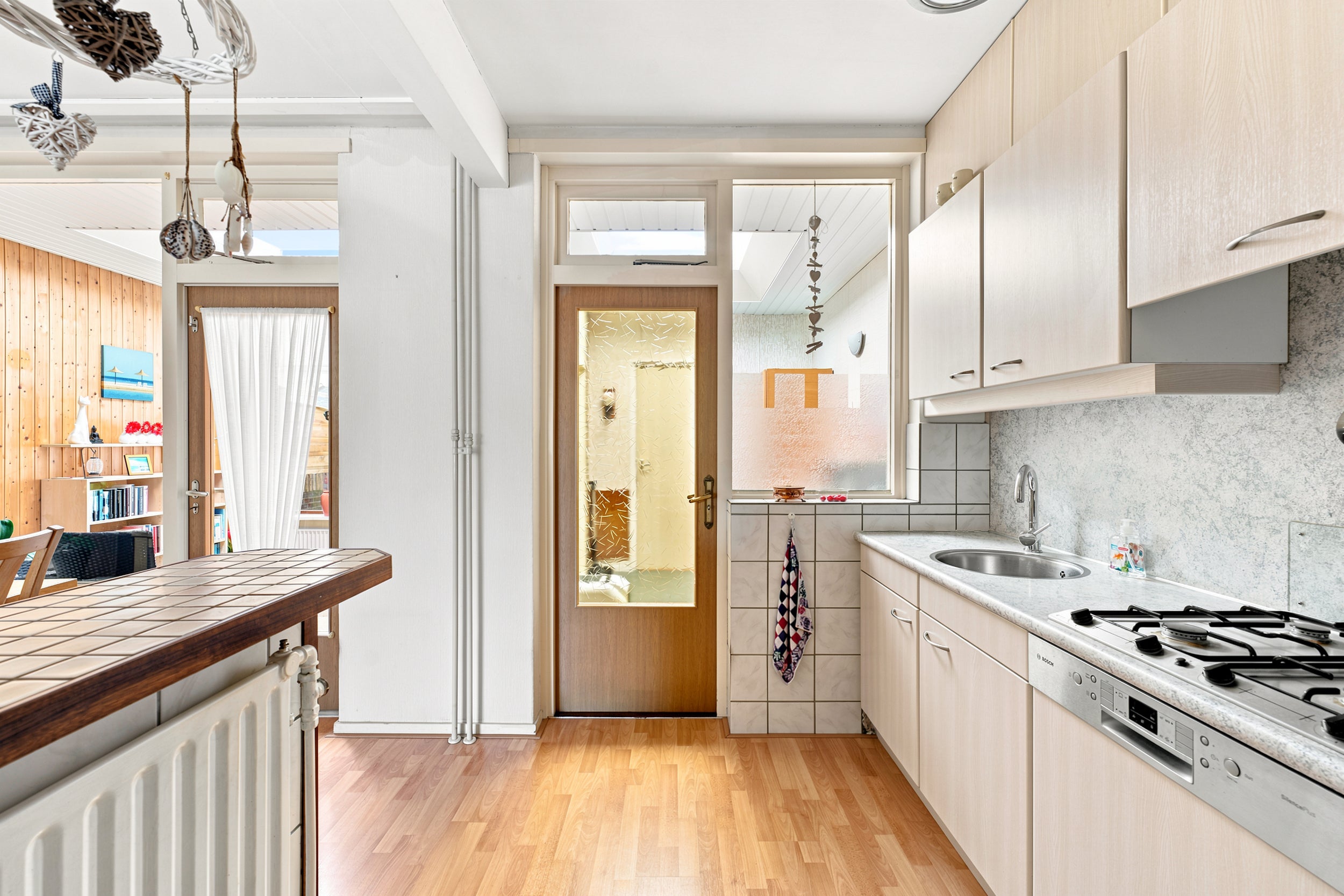 Tussenwoning te koop: Donker Curtiusstraat 4, Vlissingen