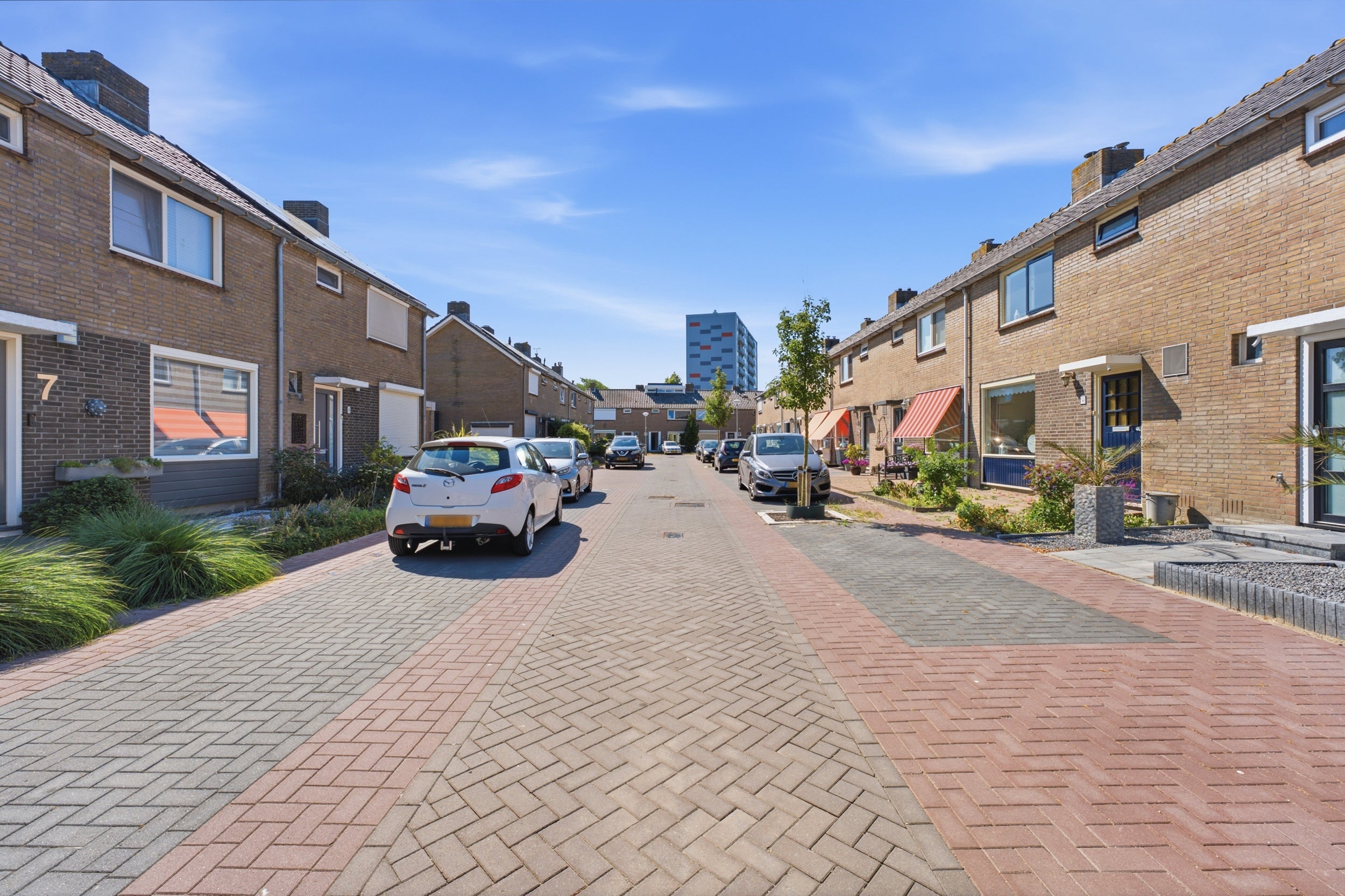 Tussenwoning te koop: Donker Curtiusstraat 4, Vlissingen