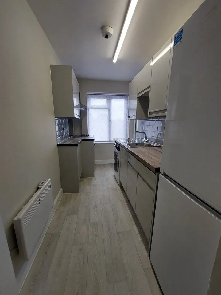 Flat Crendon Street in High Wycombe