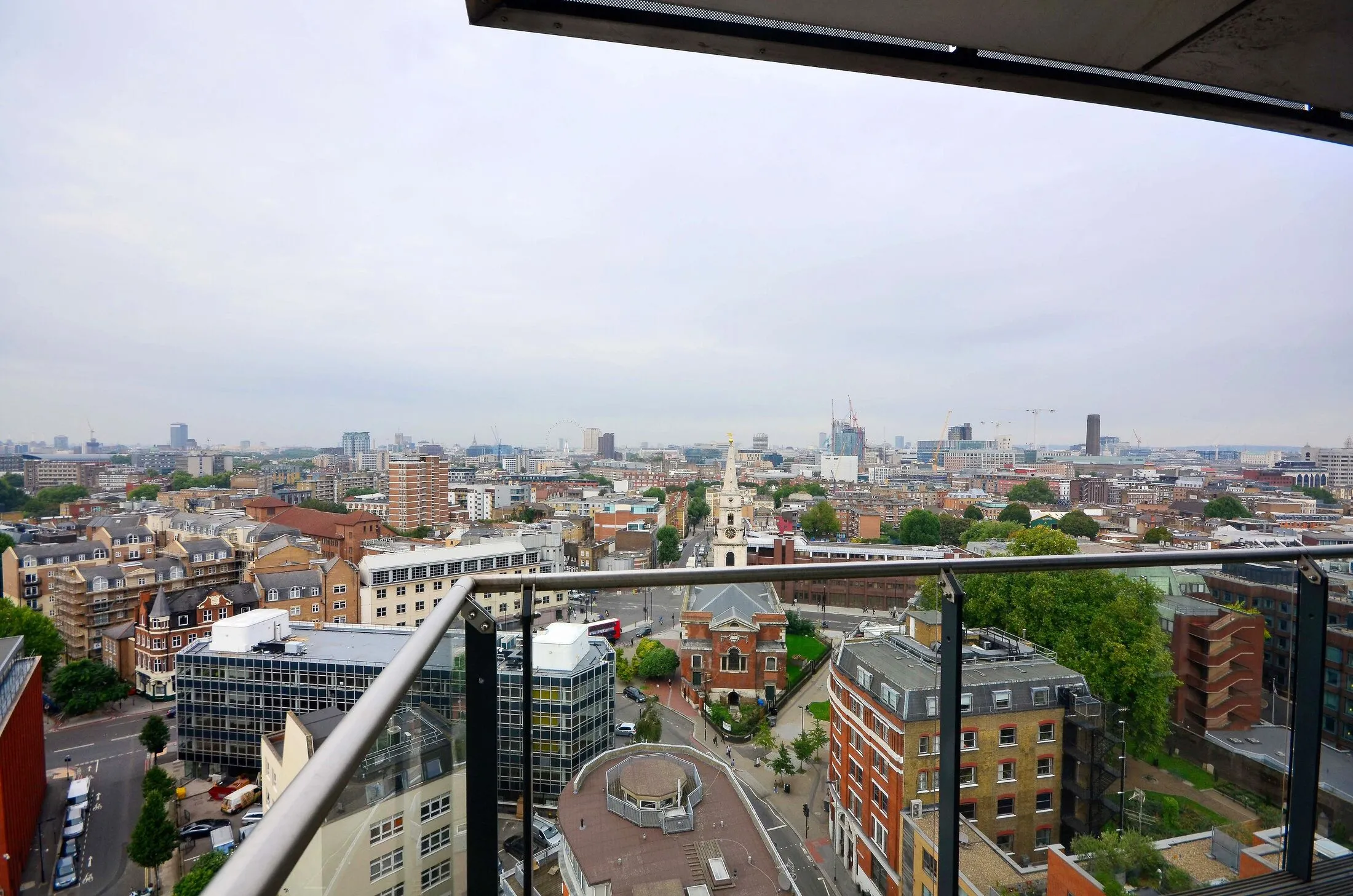 Flat Tabard Street in Greater London