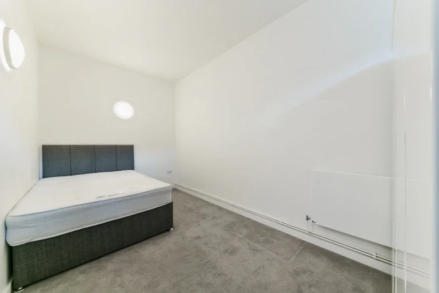 Flat Kingsland Road in Greater London