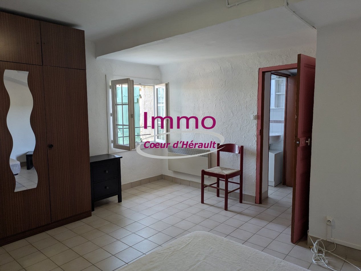 Appartement Rue Rabelais à Péret
