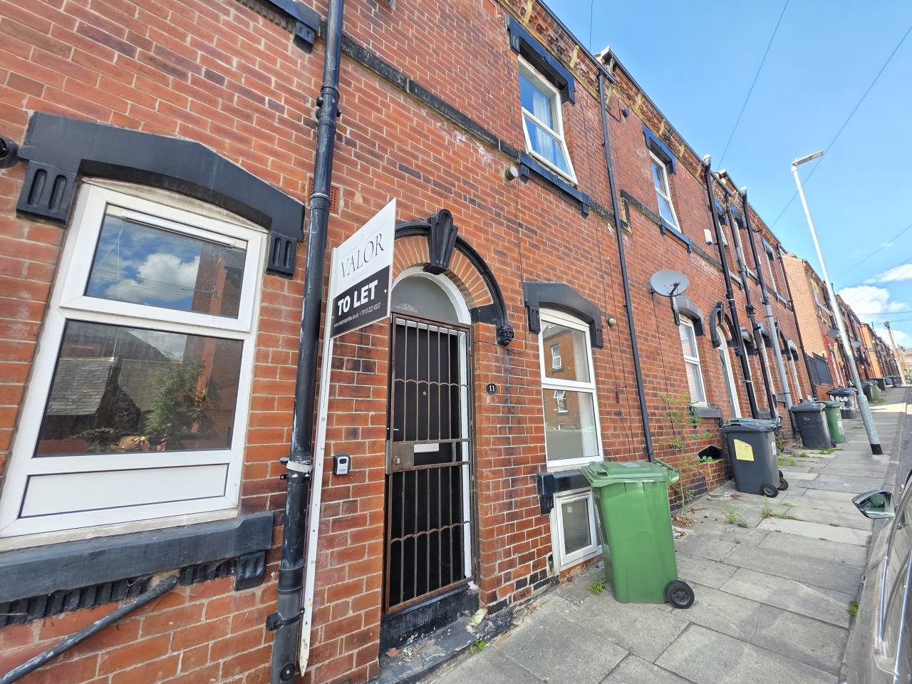 House Cross Quarry Street in Leeds