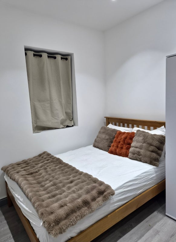 Room Franklin Place in Greater London
